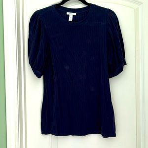 Large Navy ribbed short-sleeve sweater. Lightweight.